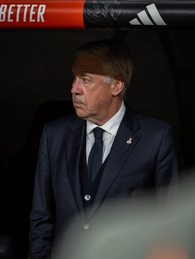 🚨CONFIRMADO: CARLO ANCELOTTI ES EL NUEVO ENTRENADOR DE BRASIL 🇧🇷

La selección de Brasil ha anunciado la llegada del técnico italiano y confirma que dirigirá al equipo para el Mundial de 2026. Ancelotti llega a la selección nacional más ganadora de todas. 

“Llevar a Carlo Ancelotti al frente de Brasil es más que una decisión estratégica. Es una declaración al mundo de nuestra determinación por recuperar el primer puesto del podio”.

Ancelotti se va del Real Madrid como el director técnico más laureado de su historia. Ha dirigido a los blancos por 350 partidos y lo ganó todo: 

🏆 3 Champions League
🏆 3 Mundiales de Clubes
🏆 3 Supercopas de Europa
🏆 2 Ligas
🏆 2 Copas del Rey
🏆 2 Supercopas de España

📸: @steffigeneva